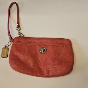 Vtg. Y2k Coach Mellon Pink Pebble Leather Wristlet.